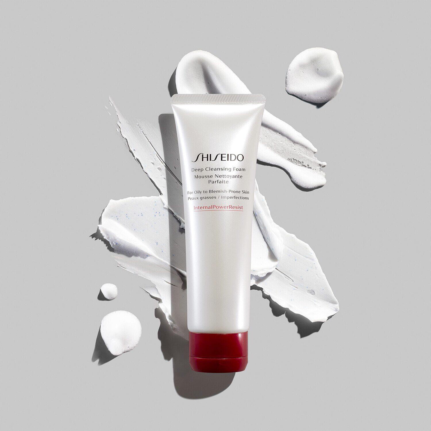 Deep outlet cleansing foam