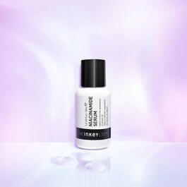 Oljekontrollerande serum med niacinamid