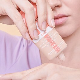 Care 10HR Hydration - Foundation