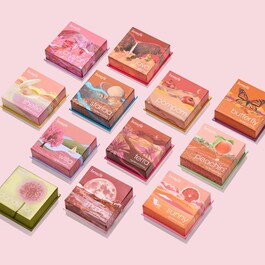 Shellie WANDERful World Blush Powder - mini rejsestørrelse