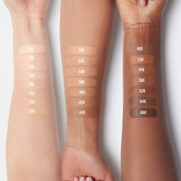 Surrealskin™ Awakening Concealer