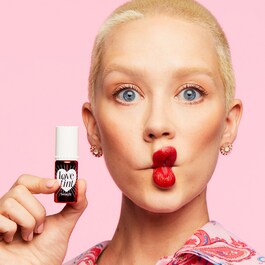 Lovetint lip and cheek tint - flytande tint i rött