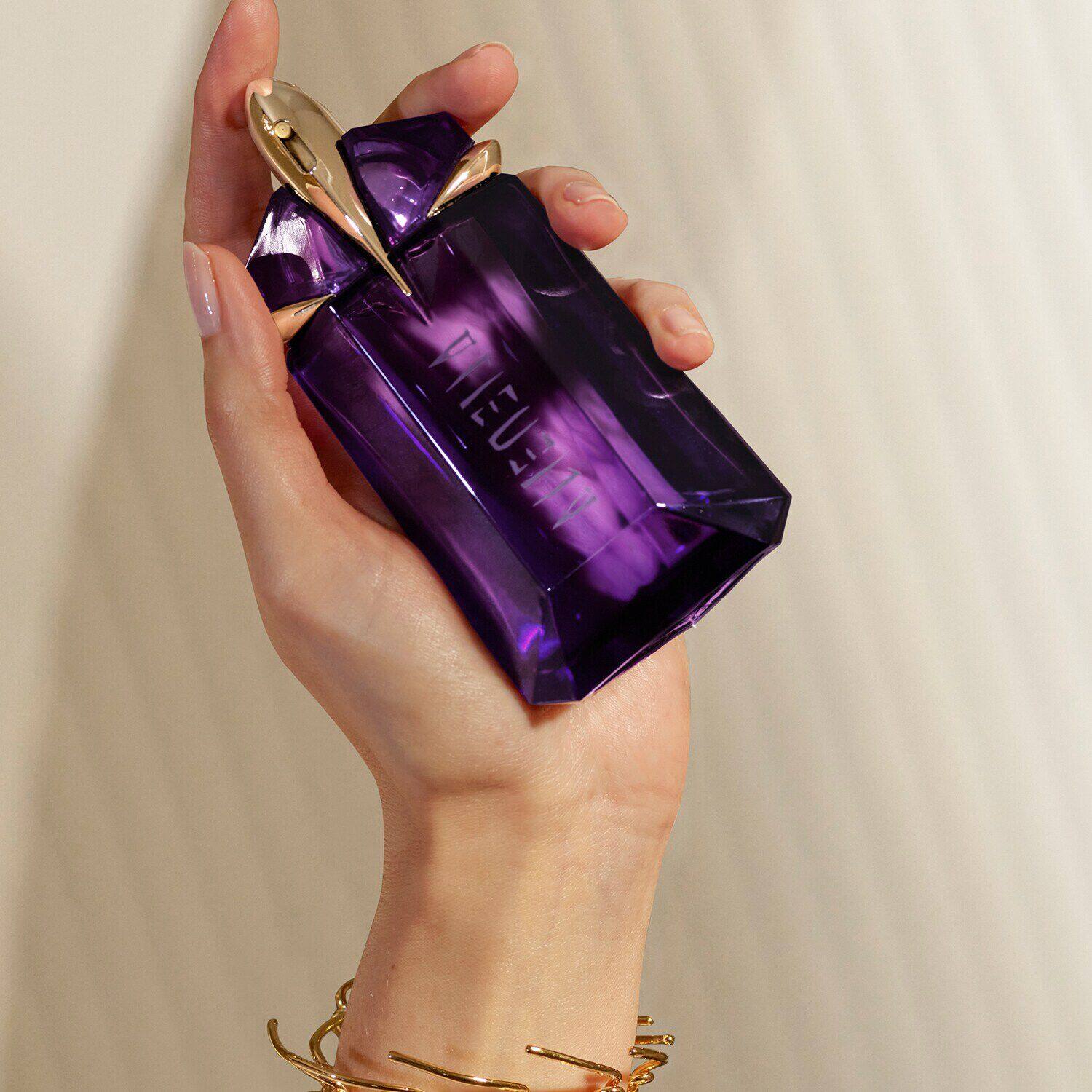 Alien perfume hot sale