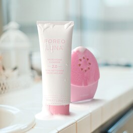 LUNA™ Micro-Foam Cleanser 2.0