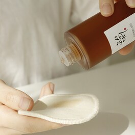 Ginseng Essence Water - Återfuktande essens med energigivande ginseng