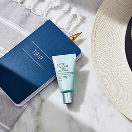 DayWear - Sheer Tint Moisturizer SPF 15