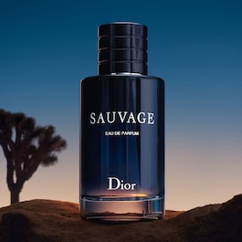 Sauvage - Eau de Parfum för män- Kryddig och vaniljnoter
