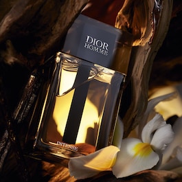 Dior Homme Intense - Eau de Parfum - Träiga noter, bärnsten iris och vanij