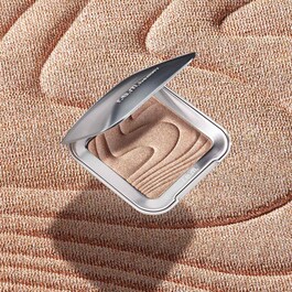 Interstellar - Highlighter Topper