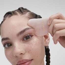 Gua Sha Quartz Rose - Ansikte och hals