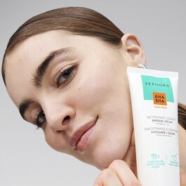 Smoothing Cleanser