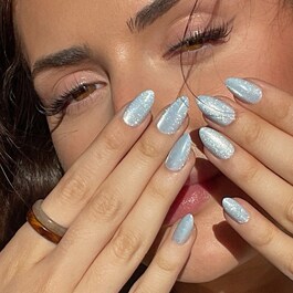 Glacier Blue, Medium Almond - Press-on naglar