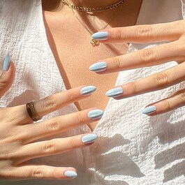 Glacier Blue, Medium Almond - Press-on naglar