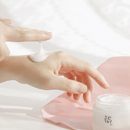 Dynasty Cream - Närande kräm med anti-age-fördelar