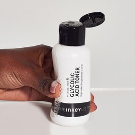 Exfolierande ansiktsvatten med glykolsyra