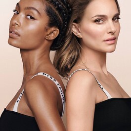 Dior Forever Natural Velvet Compact foundation
