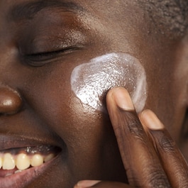 Ginseng Skin Hero Peeling - Smoothing peel retexturizes & transforms