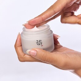 Dynasty Cream - Närande kräm med anti-age-fördelar